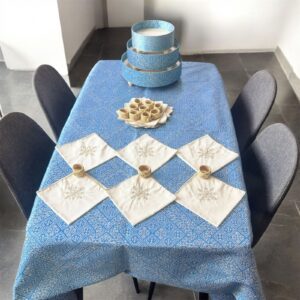 Tablecloth Set with Napkins & Moroccan Trays مفرش طاولة مع مناديل وصوانٍ مغربية